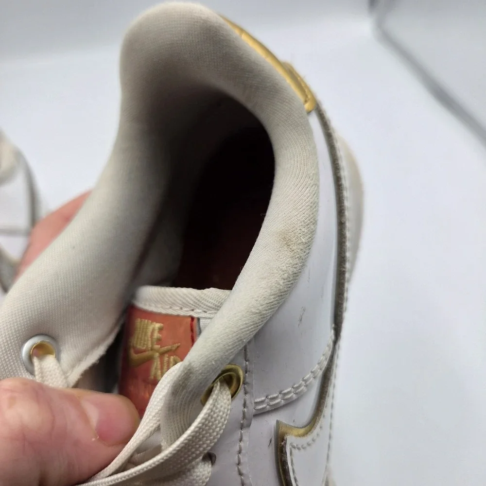 Nike Air Force 1 Low NOLA White / Gold Patent Leather Size 5Y